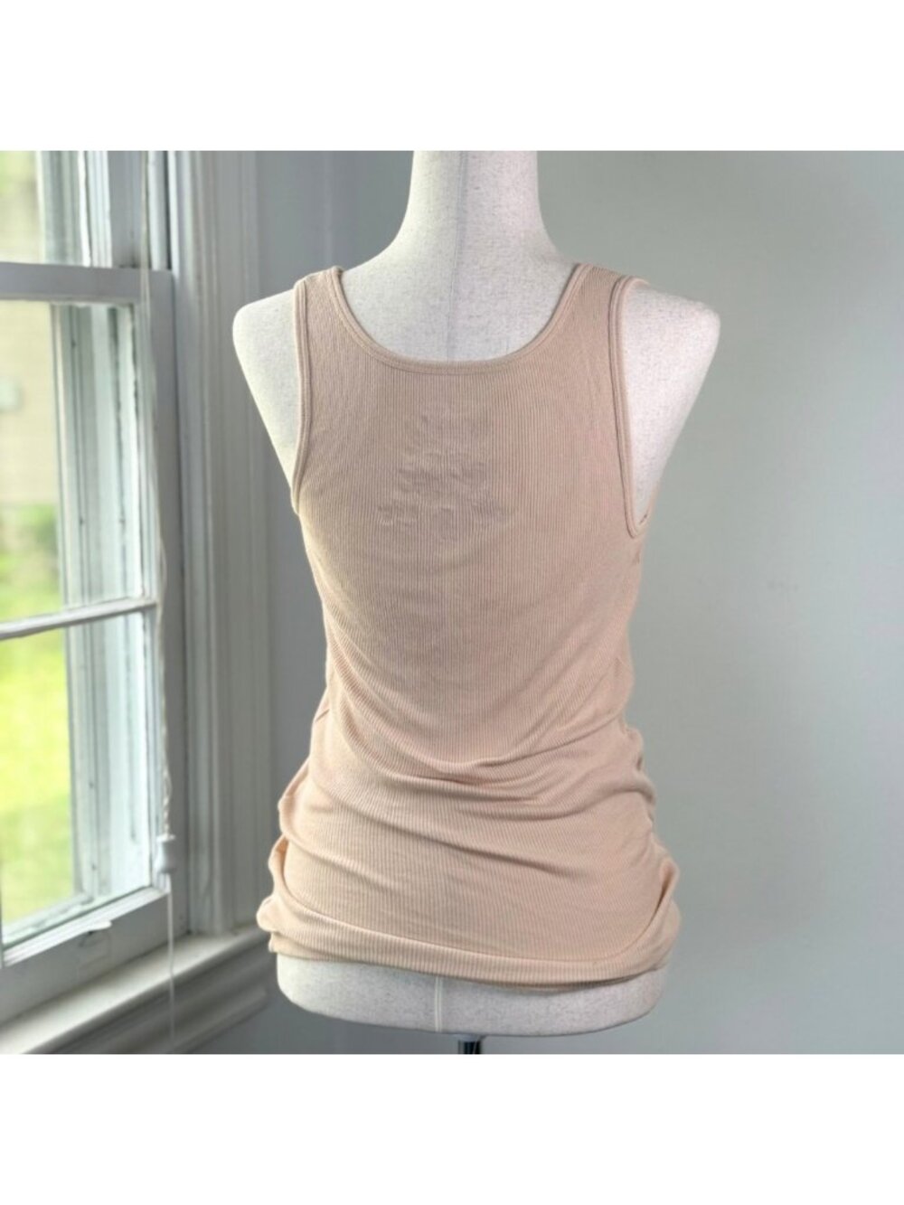 Old Navy Perfect Fit Ribbed Beige Tank Top Medium Minimalist Neutral Nude Tan - Picture 4 of 10